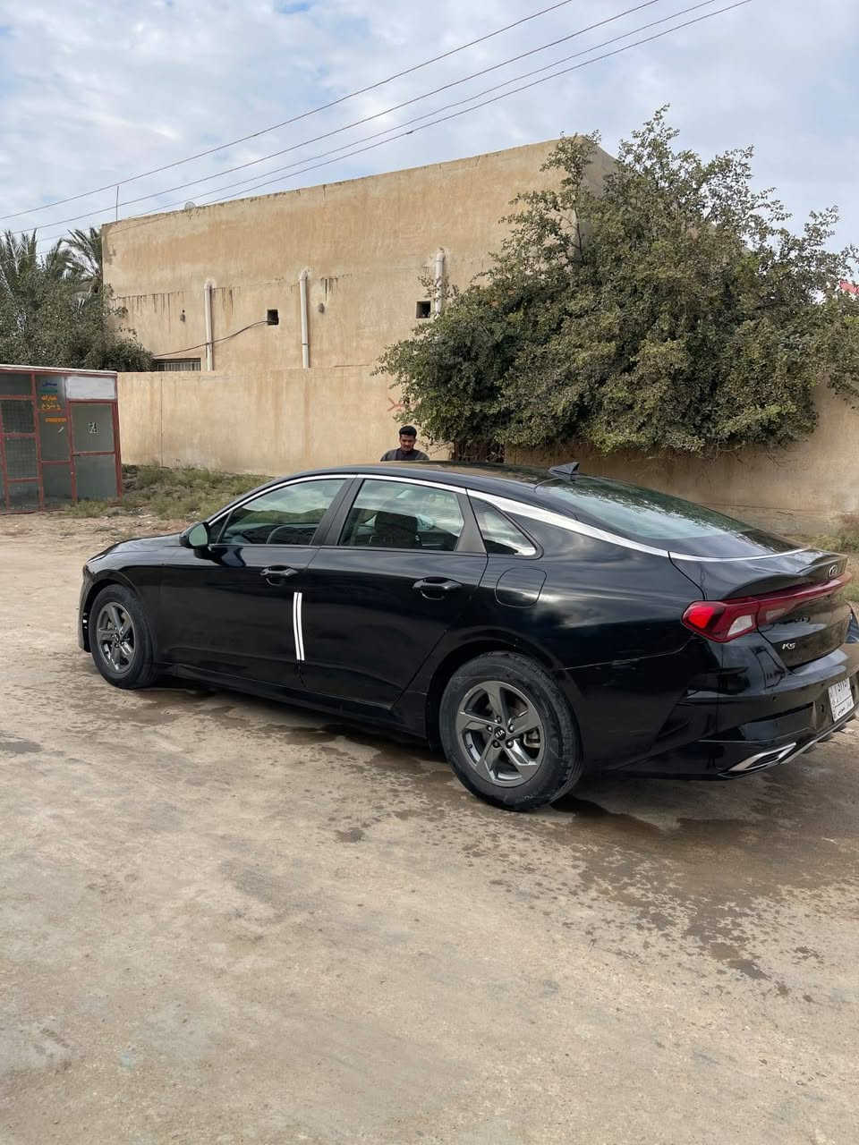 كي فايف امريكي 2021 امريكي
سياره ماشيه 68mi 
نص فول محرك 1600 تيربو معوقين رقم ذي قار سياره حادث خفيف بس بنيد مبدل
رقم الشاصي موجود بل منشور وطلع حادث
وبيه رشات صبغ ابيع حزام سياره جديده 
 گير محرك حداديه تبريد بصمه تشغيل عند بعد رادار قياده ذاتيه هواي مواصفات السعر 127 العنوان ذي قار سوق الشيوخ  للاتصال *********** سوق الشيوخ, ذي قار
