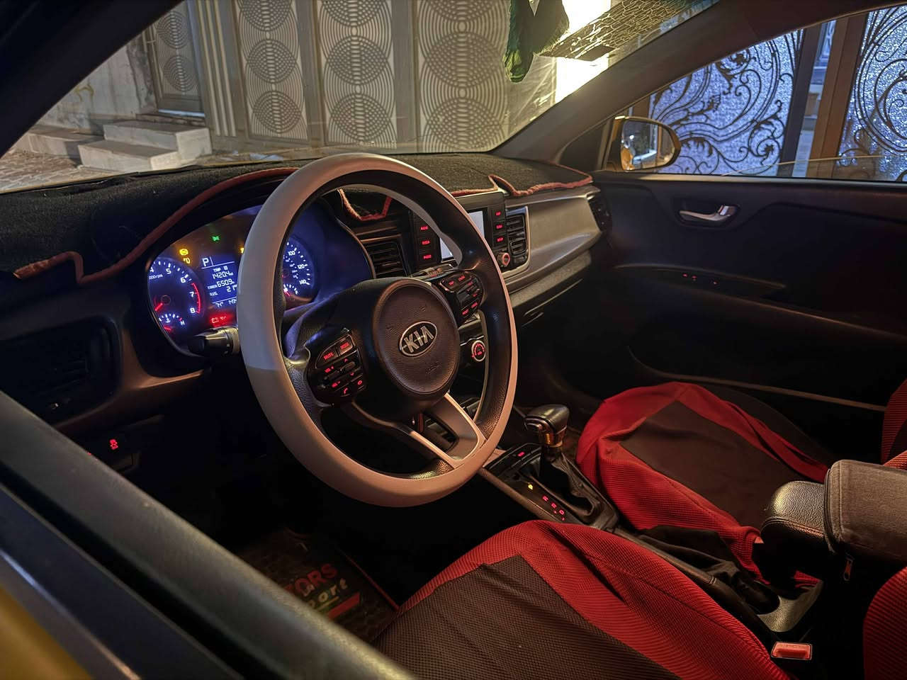 إسلام عليكم سياره كيه ريو اللبيع موديل 18سعر 90. بي مجال  ارقم ***********
