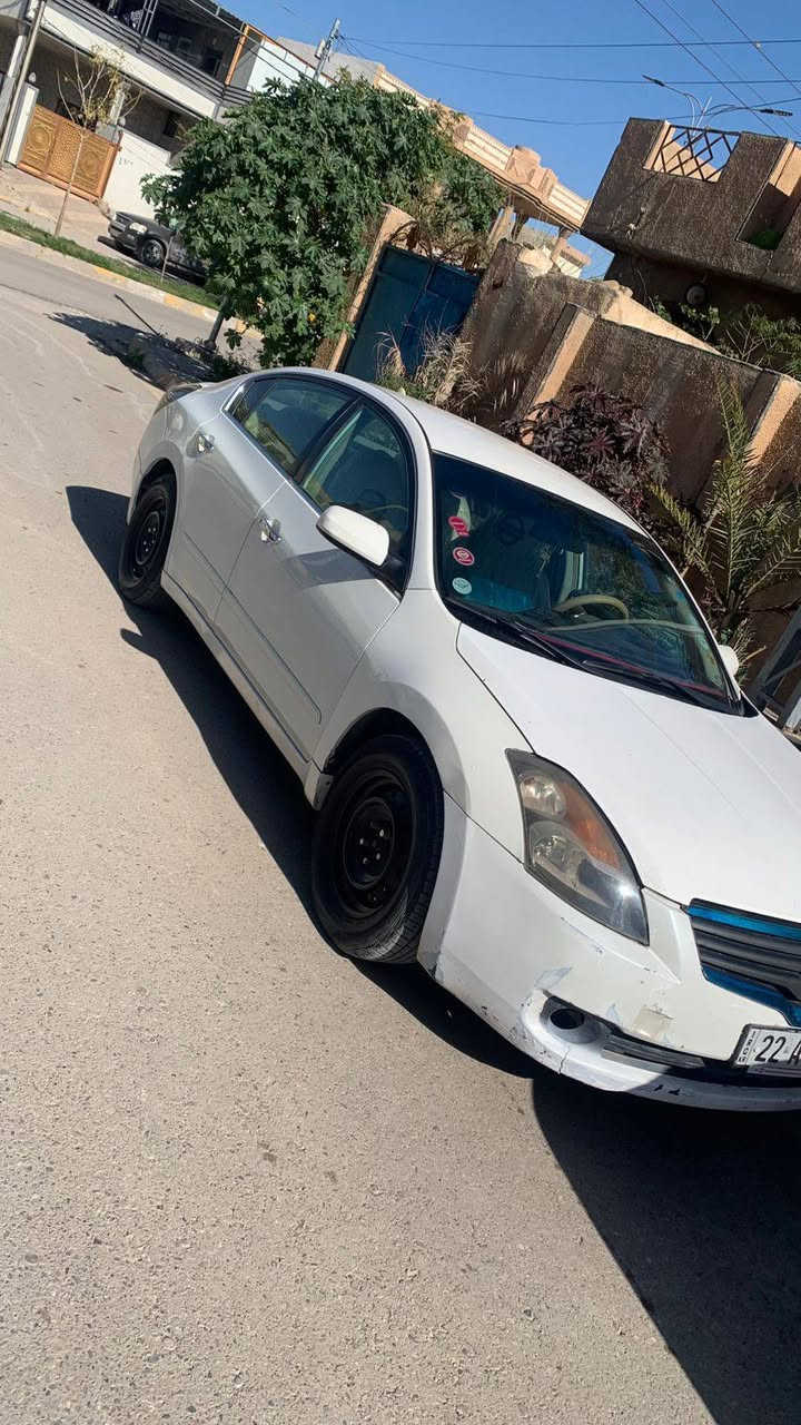 نيسان اولتيما 2008 رقم اربيل تريد تحويل تريد وكاله
سياره وارد خليجي بيع حزام اي نقص مابيه 
محرك كير شواصي كله مكفول
تبريد ثلج كهرباءيات كله شغاله 
بصمه بواب بصمه تشغيل تحديد سرعه 
سياره مفول موصفات من عده الفتحه 
مكاني ديالى قضاء جلولاء     السعر 80$
***********

