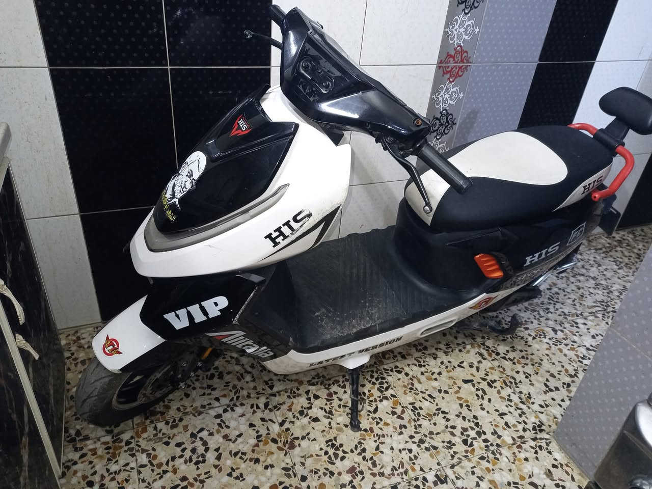 دراجه شحن f1 موديل ٢٠٢٦ بطاريه ٣٠٠٠ نظام p بارك ونظام R بك ثلاث نمر سرعه ٩٠ مكان الدراجه بغداد السعر مليون ***********
