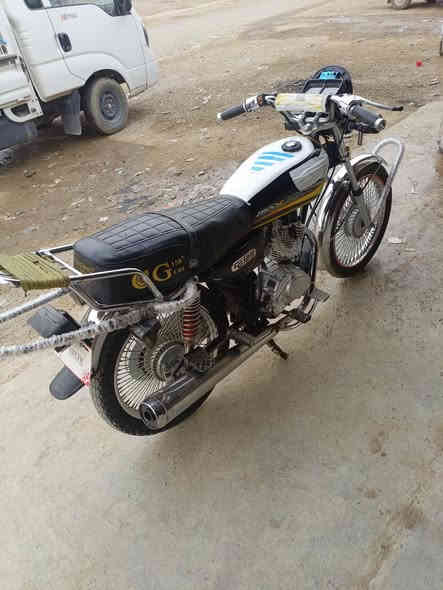 سولنك 22 اوراق موجوده مكينه ما مفتوحه 
كهرابايات كله شغاله. دراجه نضيفه. نشاط فول
سعر 475 وبي مجال حك الجيه مكاني جلولاء *********** خابر ودلل
