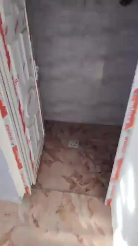 عرض مميزه
شقه في اي بي (. __سعر للايجار 300  الف قفل __)
للايجار في حي موصل حي السماح قرب مدرسه الصينيه
موقع فول و ما بي اي ناقص ماي فول 
تحتوي الشقه على غرفتين نوم و صاله و مطبخ منها و بيها بيتونه و سطح شقه تحتوي على نظام تكتات نظام سبالت نظام غاز نظام سيستم كاميرات 
***********
***********
