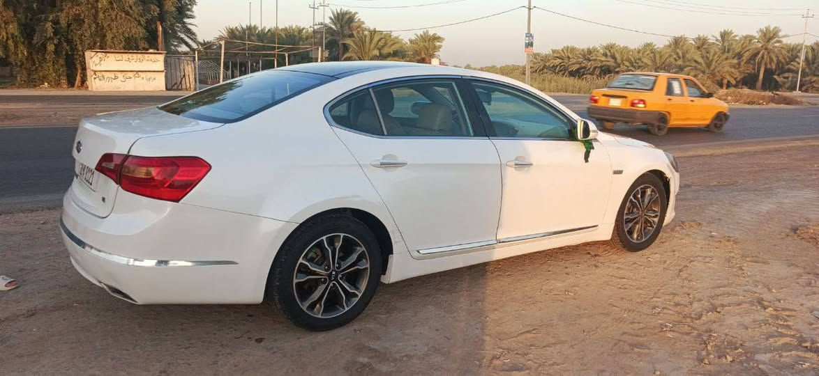 السلام عليكم
كيا كادنزا للبيع 2011         
فول مواصفات 1/1
السيارة رقم نجف الجديد(انگليزي) 28  سنوية  تنتهي 2029 بأسمي تحويل ثاني يوم 
بانورما قطعتين 
بردة خلفية
گير محرك+ تبريد قطعتين + تخم تاير جديد + صدر امامي خلفي جديد 
السيارة  بيها حادث بالجاملغ الامامي الايمن وشويه من البنيد بيها اربع قطع صبغ  بدون دواخل 
السياره خير من الله ترايك من البصره لاربيل الله شاهد السياره خير من الله  واحلى من الصور بس محتاج فلوس ومستعجل على بيعتها بسمي تحويل ثاني يوم  مكان السياره بابل الحمزه الغربي 
سعر السيارة/100ورقه 
للاستفسار الاتصال عل الرقم واني خادم للطيبين 
***********
***********
