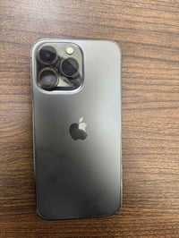 ايفون 13 برو لون اسود🖤 ذاكرة 128 جهاز كله بلادي مابي ولا قطعة مبدله شخ...