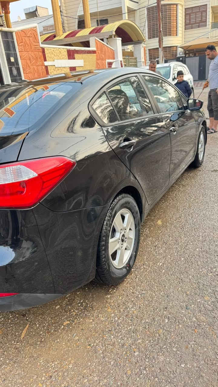 السلام عليكم سيراتو 2016 للبيع
بدون صبغ السياره وجاهزه فقط بارد خفيف  
مكاني ديالى بعقوبه  
سعرها 115 
***********
