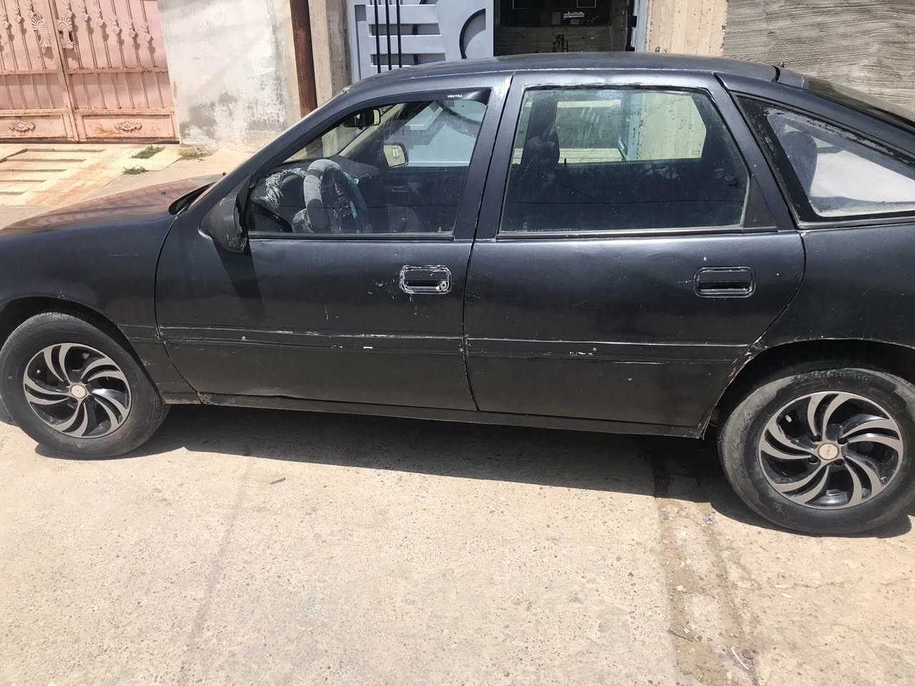 فكترا حجم ١٨  رقم دولي جنطة  شرط الوكالة والتحويل   رقمها نينوى   سيارة نظيفة كدام العين  السعــــــــــــــر  30 مكاني حمام العليل
تواصل/  ***********
