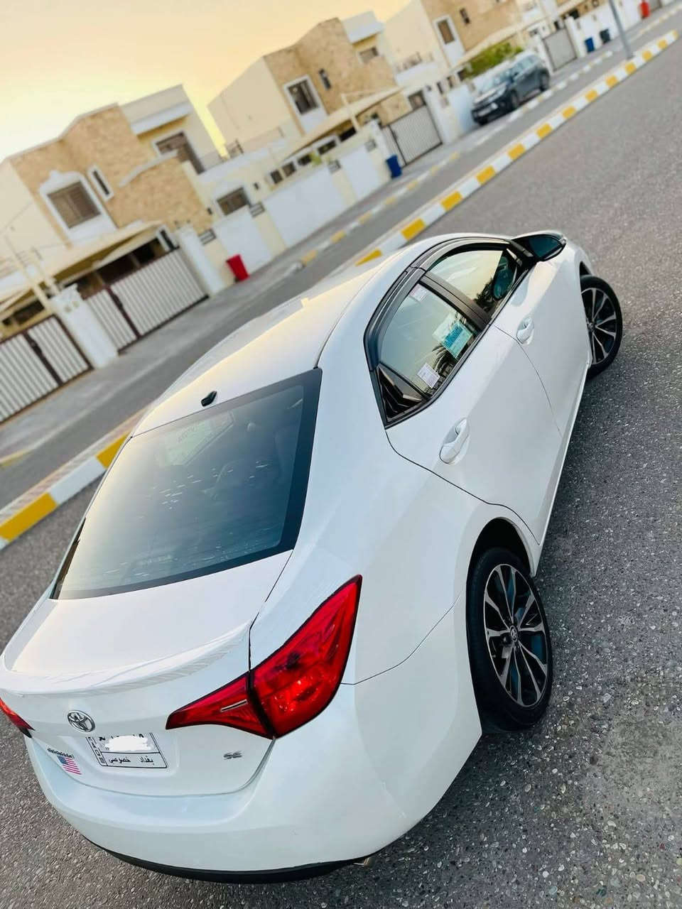 السلام عليكم للبيع نقد فقط …
كورلا 2018 SE لون ابيض صدفي مميز جداً
محرك 1800 VVTi بدون فتح بدون عيب
⬅️ضرر صبغ بونيد نفسه مصلح فقط 
وجاملغ مبدل بلادي نفس اللون 
كير/محرك/صدر/تخم تاير/تبريد ثلج/جاهزة
(لايت دبل عدسه /حاجب ليد/بروجكتر ليد/داخل جلد وقماش /كشنات حضن/شفتات ستيرن/شاشه اعطال/شاشه كار بلي كبيره وكامره /نظام سبورت)
وبعد بيها مواصفات هوايه…
رقم بغداد الماني مشروع وطني شرط التحويل 
السعر 134$  وبيها مجال 
العنوان:صلاح الدين/تكريت/
***********
