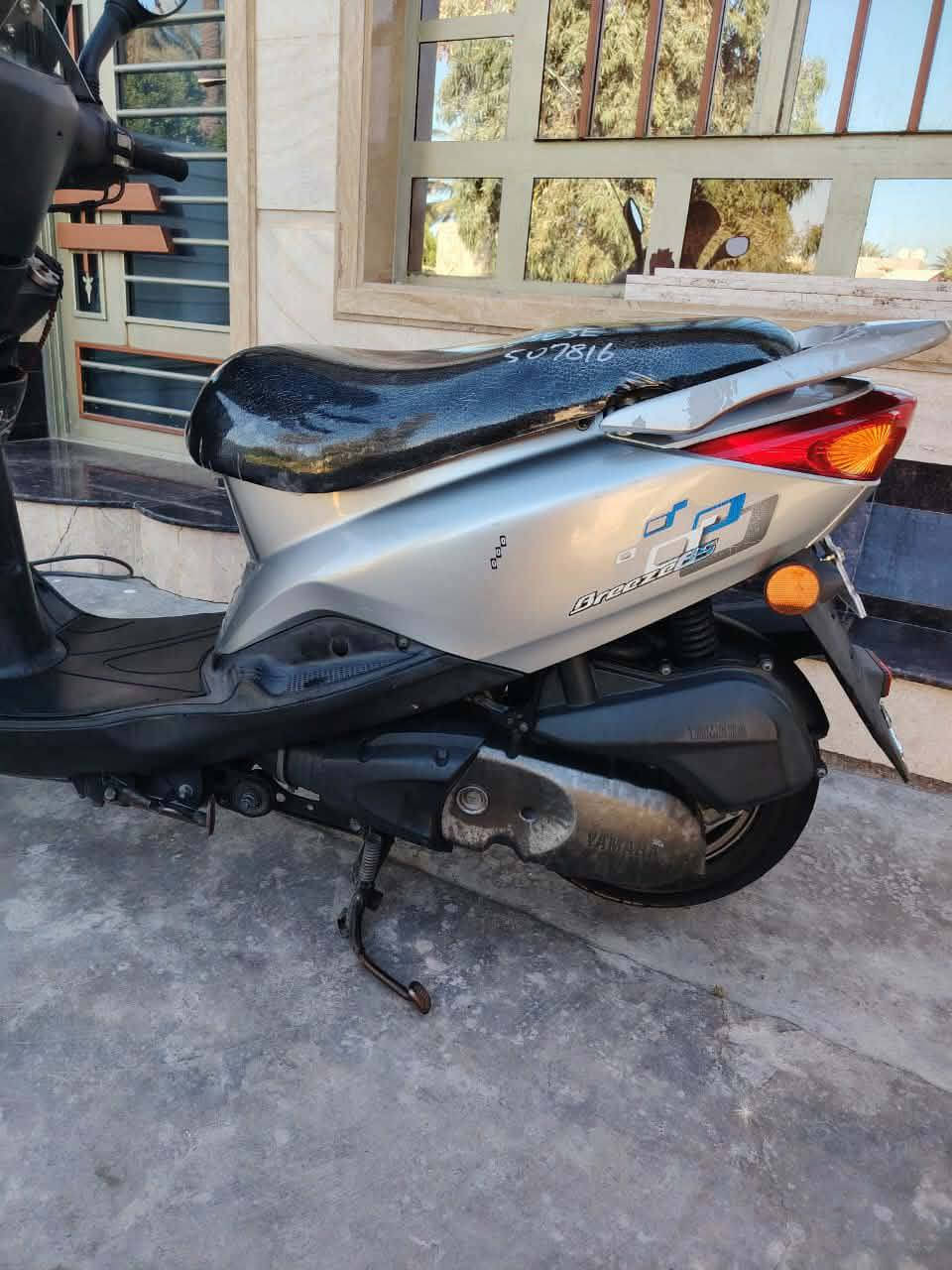 سلام عليكم
دراجة بريز ببغاء 140 كفالة عامة الدراجة صارلهة اقل الشهر منزلينهة رمبة الدراجة خير من الله  الدراجة شلعة ومعدل تشك الكاع 
اوراقهة كاملة مكملة  
المكان بغداد الدورة هورجب 
السعر 1.350 وبيهة مجال 
رقم ***********
وبي واتساب
