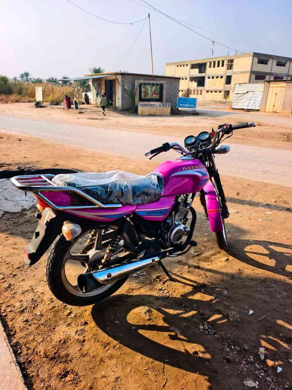 السلام عليكم
دايون عضم للبيع موديل 22
اوراق اسكنر 
دراجه نضيفه وكدام عينك نضافته 
سعر 875
رقم ***********
