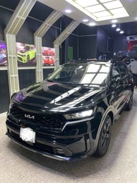 للبيع كيا سورنتو سبعة راكب  للبيع مستعجل  07706063190 او على الخاص