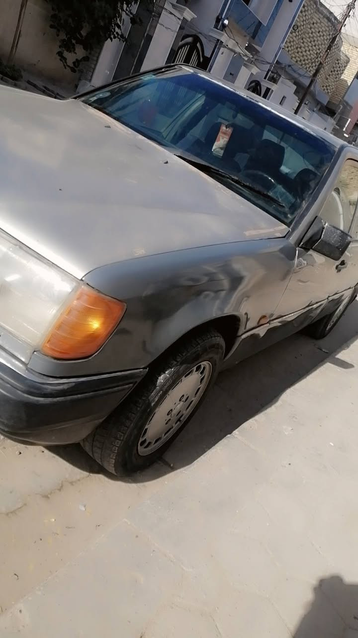 مرسيدس دب موديل ٨٨ مكفوله محرك فيفتي ٢ونص وكير جدد
سنويه لل٢٧ باسمي حدايه اماميه وخلفيه جدد
***********
