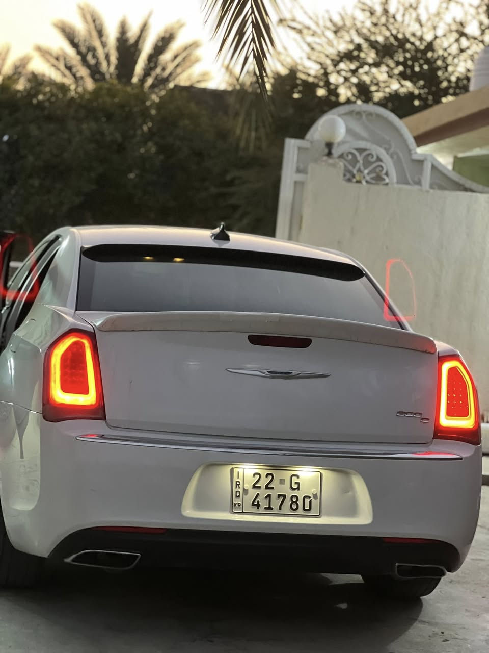 السلام عليكم من رخصه الادمن 

سياره اوباما  موديل 2017  C
حادث السياره جاملغ جهت السايق والبنيد فقط شواصي ما مليوحه السياره فول عدا رادار والشفتات بابل 

***********
