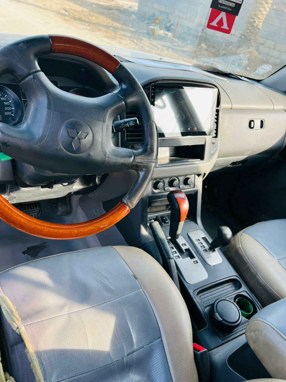 سلام عليكم ورحمة الله وبركاتة باجيرو موديل 2007 سياره كفاله كفاله فقط مبدل بيها بنيد بسبب جراد  وجاملغ ربع صبغ امامي   سياره مكينه كير شاصي كلها كفاله تحكم مرايات شفط كهربائيات كلها فول سعر 92 مكاني بغداد مدينة الصدر ***********
