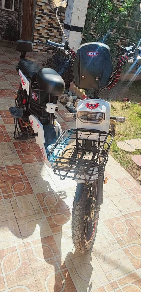 دراجه شحن جديده شرط لفحص مستخدمه أقل لشهر السعر 400 وبيهه مجال لتواصل ع الرقم
***********
