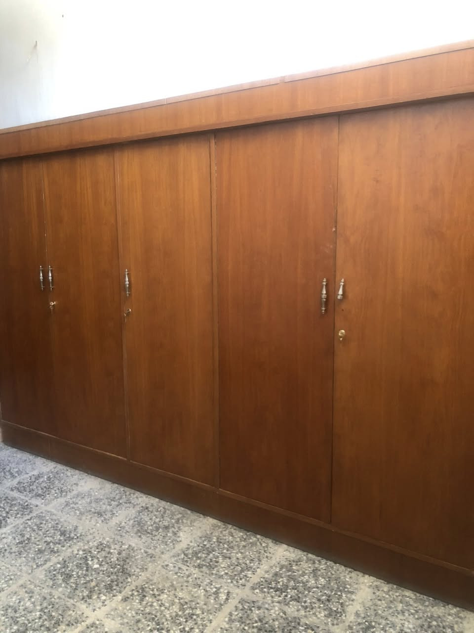 كنتور ٥ ابواب للبيع
بغداد الكرخ


**إذا كنت صاحب هذا الإعلان وتريد حذفه لأي سبب، رجاءا أرسل رسالة إلى الدعم الفني**