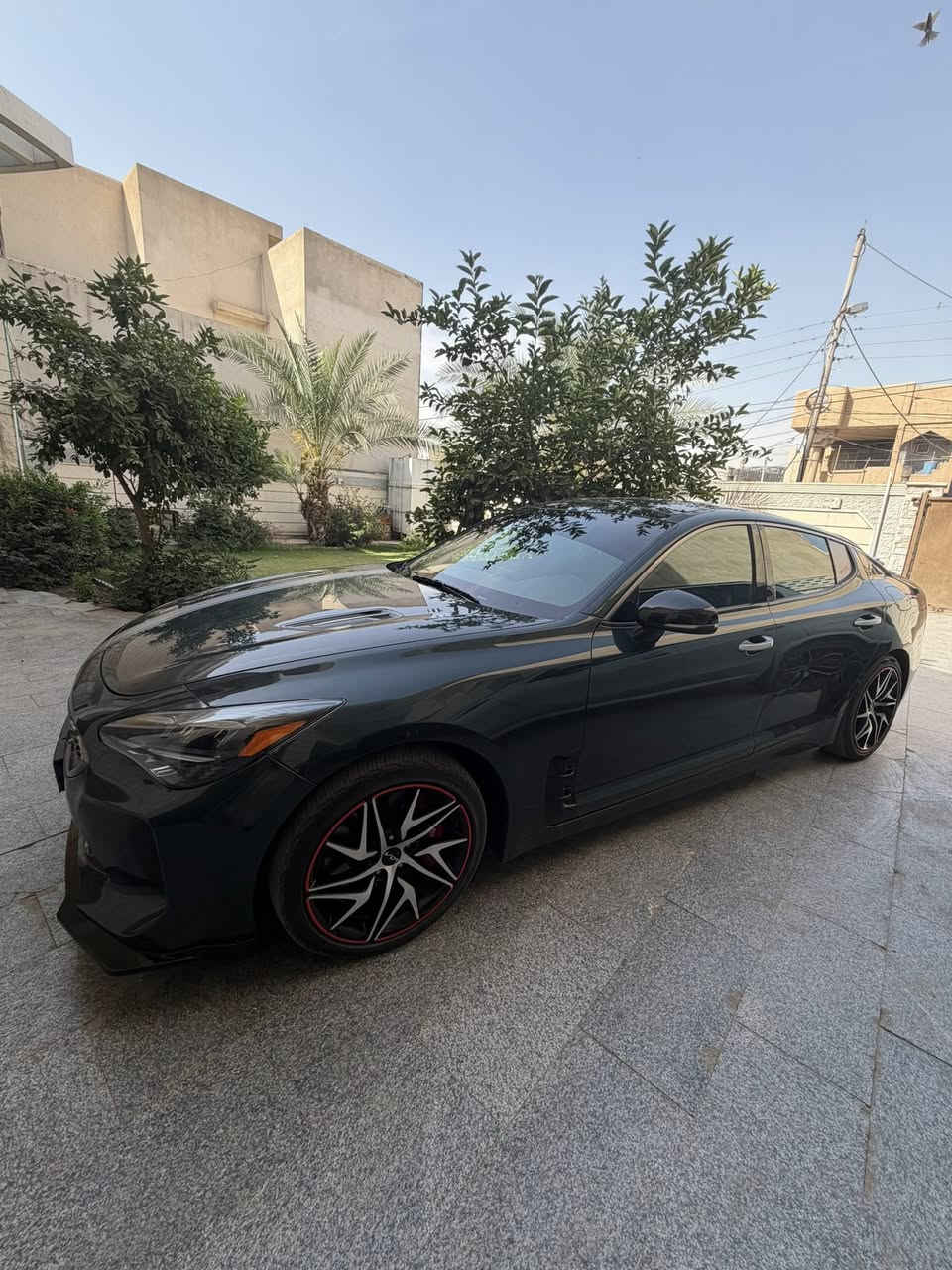 السلام عليكم للبيع كيا ستنكر 2023 فئةGT LANE فول مواصفات حادث بدون ايرباك بيها طخات وبيها حادث باب اتعدلت على البارد السيارة بيها تزويد من امريكا وبيها شوتة رياضية السيارة موجوده في كربلاء للبيع فقط الاتصال ***********
