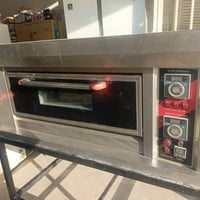غراض مطعم للبيع فرن كهربائي غازي عارضه براد استعماال فقط ثلاث اشهر الن...