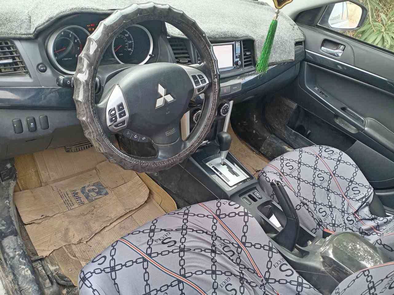 لانسر قرش ٢٠١٧ ماشيه ١٣ الف وارد امريكي   محرك ٢٤٠٠  فور ويل  صبغ جاملرلغ وبنيد رقم ديالى.. مكان بعقوبه.. السعر ١١٠  استفسار ***********
