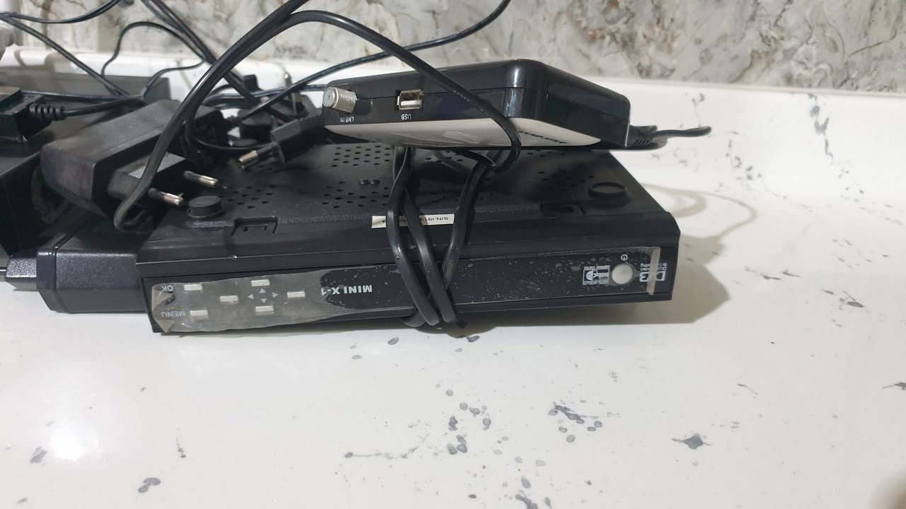 السلام عليكم راوتر وستلايت سيدي ويو بي اس شغالات جده للبيع


**إذا كنت صاحب هذا الإعلان وتريد حذفه لأي سبب، رجاءا أرسل رسالة إلى الدعم الفني**