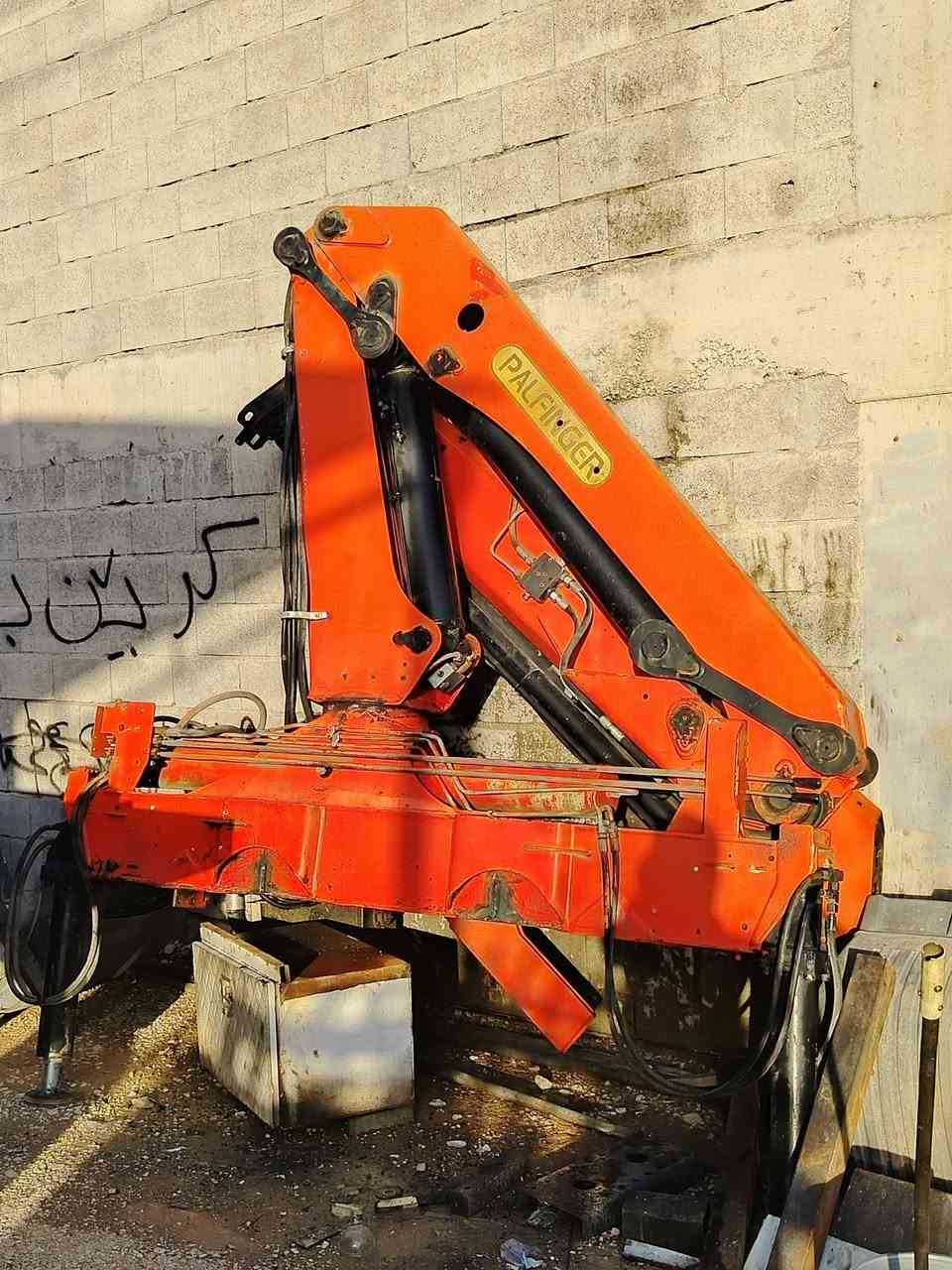 كرين للبيع 5طن 2صلايت مكفولةمن الكسر السعر53 مکان سليمانية ***********
