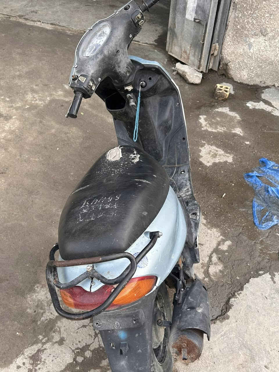 ماكس فحمه بلاديه سلف وهندر 
سعر 350 وبيهه مجال بغداد الامين الثانيه 
***********
