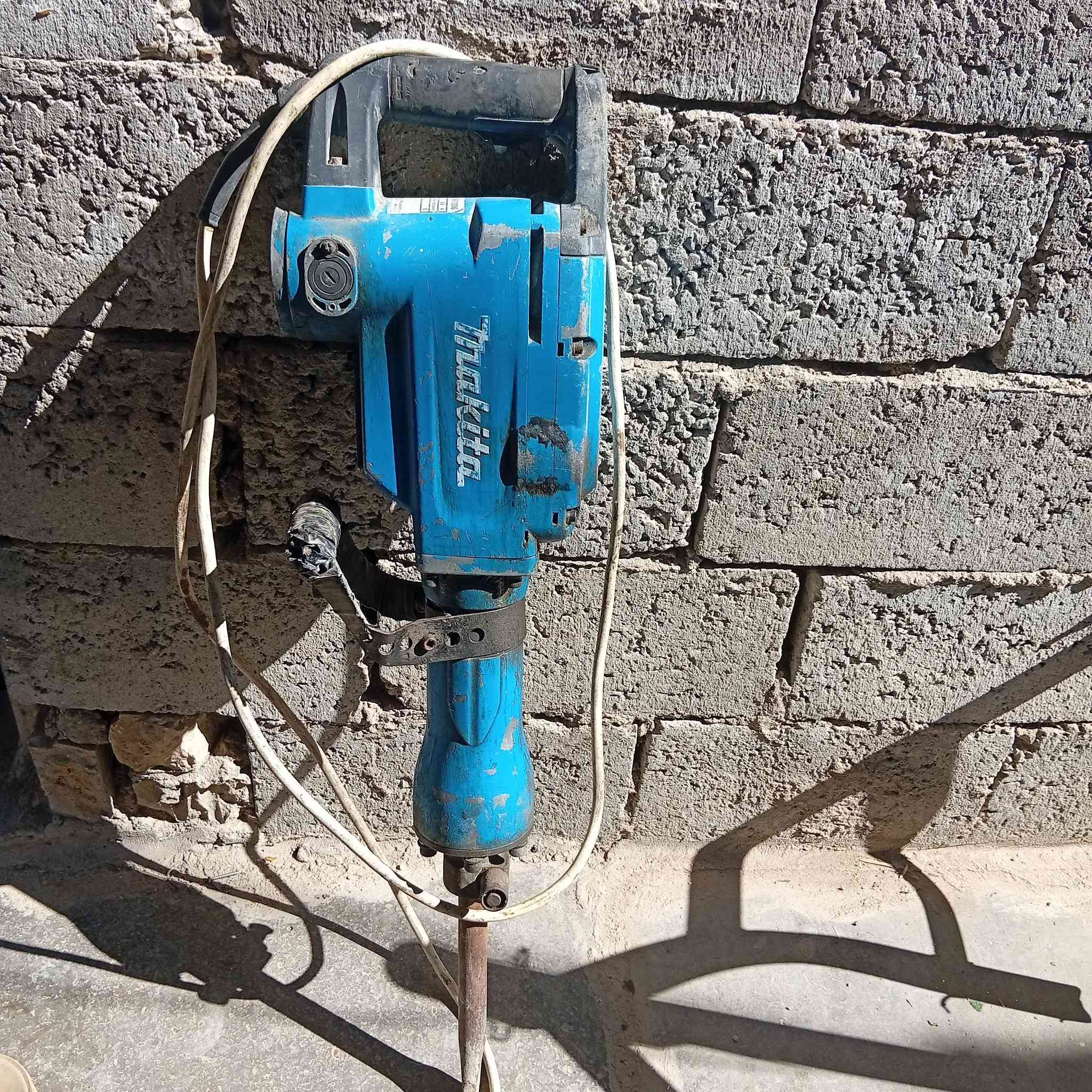 السلام عليكم
اخوان الشراي يتصل العنوان بغداد حريه ***********
