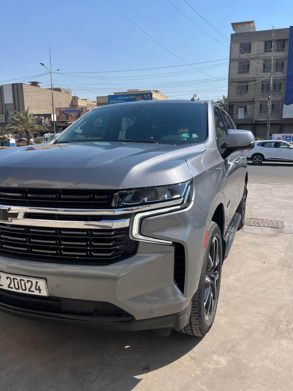 ‏2022 Chevrolet Tahoe RST
شيفروليه تاهو  RST2022

محرك V8 سعة 5.3 لتر 
265 كيلو وات] عند 5600 دورة في الدقيقة، عزم دوران 383 رطل-قدم [518 نيوتن متر] عند 4100 دورة في الدقيقة)
مواصفات معروفة.
 دفع رباعي 
نظام تثبيت السرعة التكيفي
أندرويد أوتو
أبل كار بلاي
التحكم التلقائي في المناخ
كاميرا محيطية
بلوتوث
مصابيح الضباب
مقاعد مُدفأة
الدخول بدون مفتاح
تحذير مغادرة المسار
مساعدة الحفاظ على المسار
مقاعد جلدية
أجهزة استشعار/مساعدة وقوف السيارات
باب خلفي كهربائي
مقاعد كهربائية
مساحات استشعار المطر
مكيف خلفي
بدء التشغيل عن بعد
وسائد هوائية جانبية
حزمة السحب
..محيطي Bose مزود بـ 10 مكبرات صوت مع 

فتحه سقف بانوراما كشنات جلدVكشنات كهرباء شاشه كبيره تدعم ابل كار بلي شاشه العداد كذالك تدعم كار بلي اوتبارك سياره مري كهرباء صندوق كهرباء شفتات ستيرن كير تعليك الجديد نضام الترحيب عند الاقتراب 

صندوق الأمتعة عن بُعد، دخول بدون مفتاح
عجلات، 22 بوصة × 9 بوصة (55.9 سم × 22.9 سم) مطلية باللون الأسود اللامع (تتضمن أقفال عجلات (SFE)، LPO.) (قياسية)
إطارات سوداء مقاس 22 بوصة لجميع المواسم
275/50R22SL
الإطارات، 275/50R22SL لجميع المواسم، لون أسود (قياسي)
عجلة احتياطية فولاذية كاملة الحجم مقاس 17 بوصة
السيارة فول مواصفات فتحه بعد هواي مواصفات 
الحادث مرفق بالصور

 تتحول باسمك‬
رقم وتساب /***********. 
سعر 
٣٨٠٠٠
