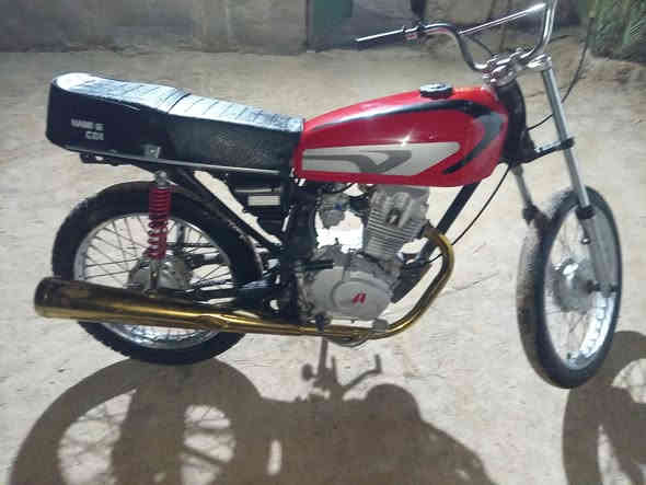 السلام عليكم دراجة للبيع أرشة 18السعر 275وبيها مجال مكاني شارع كربلاء نجف عامود 233
هذا رقمي بيه واتساب، ***********
