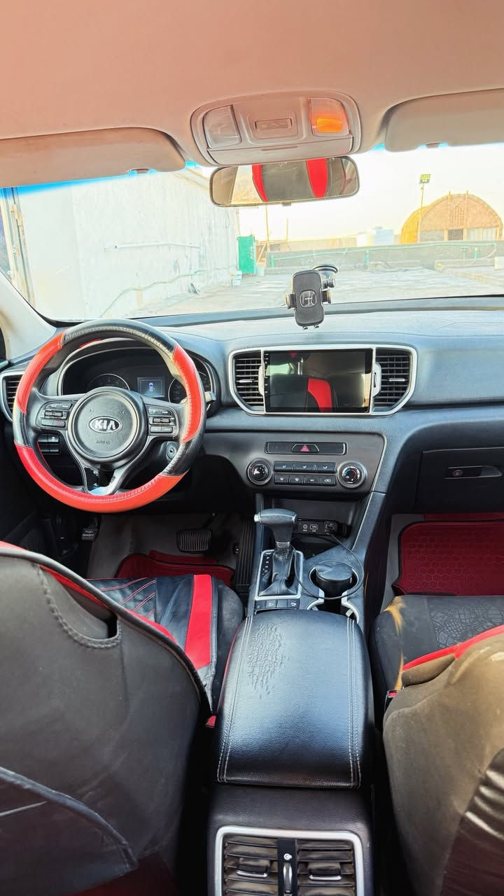 سبورتج موديل 17  سنويه منتهيه
بيه دعاميه وبنيد 
محرك جي دي اي   1600
سعرها 148
مكان بصره قرنه 
للستفسار ***********
