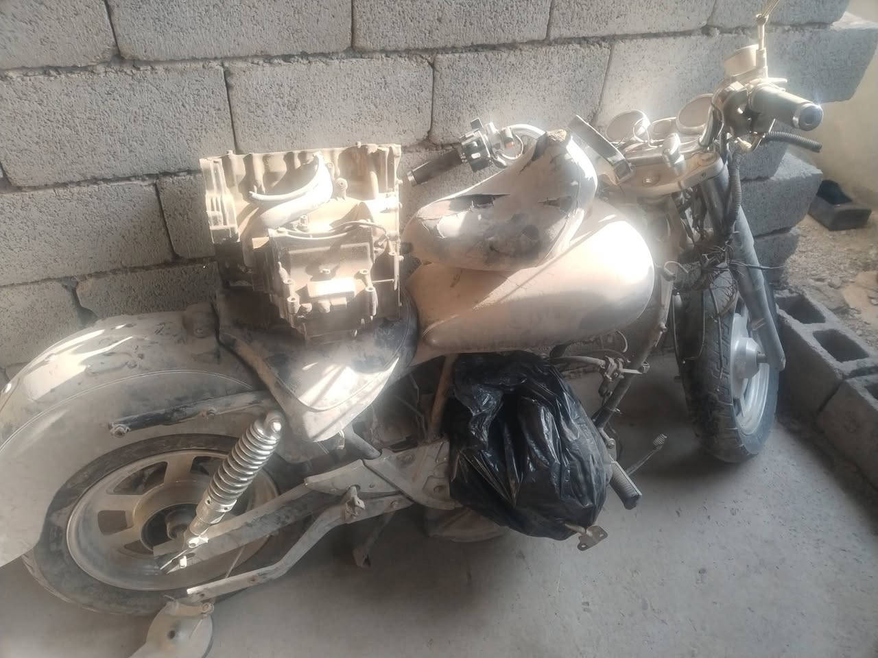 متوفر غراض سيبي فور فيراكو ربع هايسونك دفل 954 هوندا سيبي ٧٥٠ باندا ربع و ٤٠٠ افوراي كلشي موجود اي غراض تحتاج موجود تايرات مال باله نقشه حلوه كلشي موجود رقم *********** او راسلني خاص اتصل بي واتساب مكاني ديالئ بعقوبه يوجد توصيل لكل محافضات
