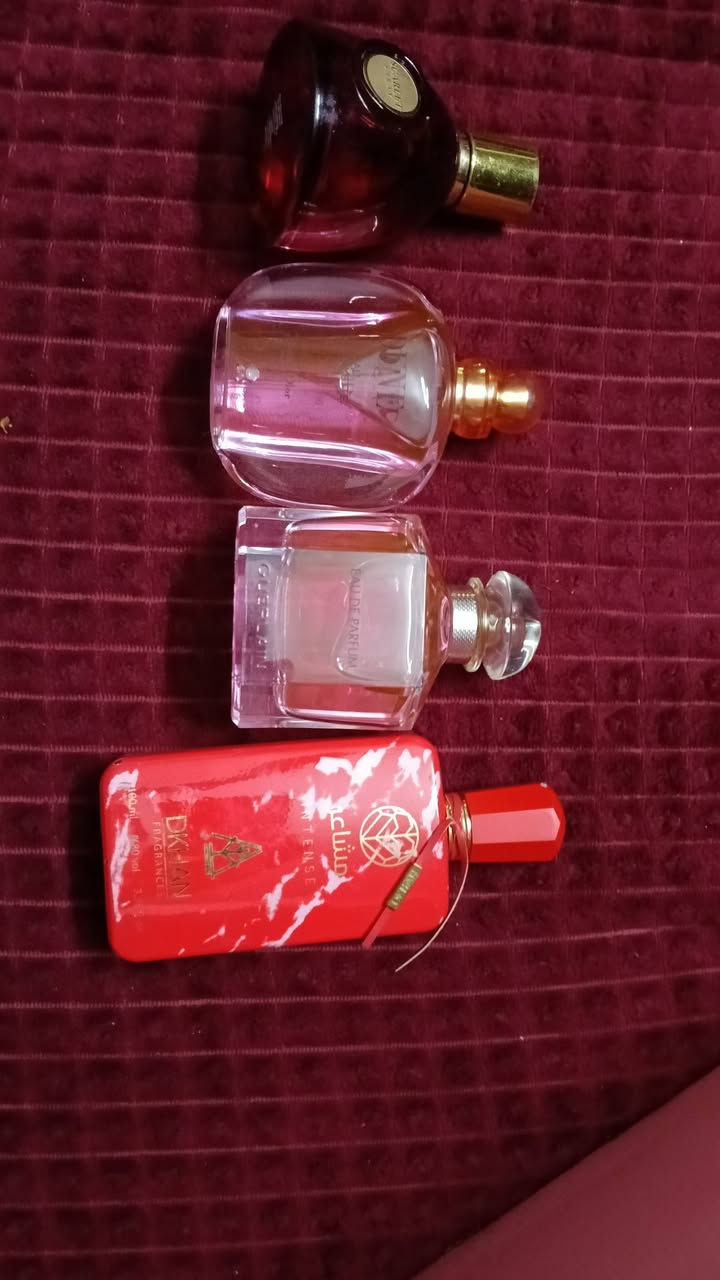 السلام عليكم عطور كويتية لبيع للاستفسار ت ***********
