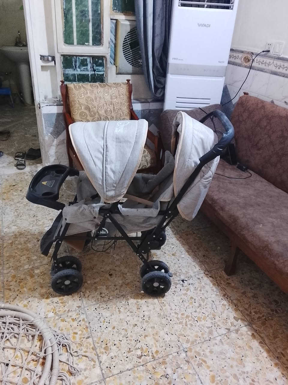 عربانه نفرين مال توئم زائد مرجوحه  العربانه نضيفه جديده ستعمال 3 مرات فقط والمرجوحه ايضن السعر العربانه 80 مرجوحه 10


**إذا كنت صاحب هذا الإعلان وتريد حذفه لأي سبب، رجاءا أرسل رسالة إلى الدعم الفني**