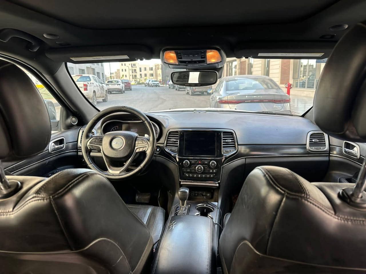 السلام عليكم 
جيب Limited X 2019
السيارة فول مواصفات عده الجكات 
حدادية 100‎%‎ 
ملاحضة البنيد فابلون مفطر
صور الحادث بالمنشور 
فقط الشراي يتصل ماكو خاص ***********
مكاني بغداد حي الاعلام او مجمع النسيم

السعر ١٩٥
