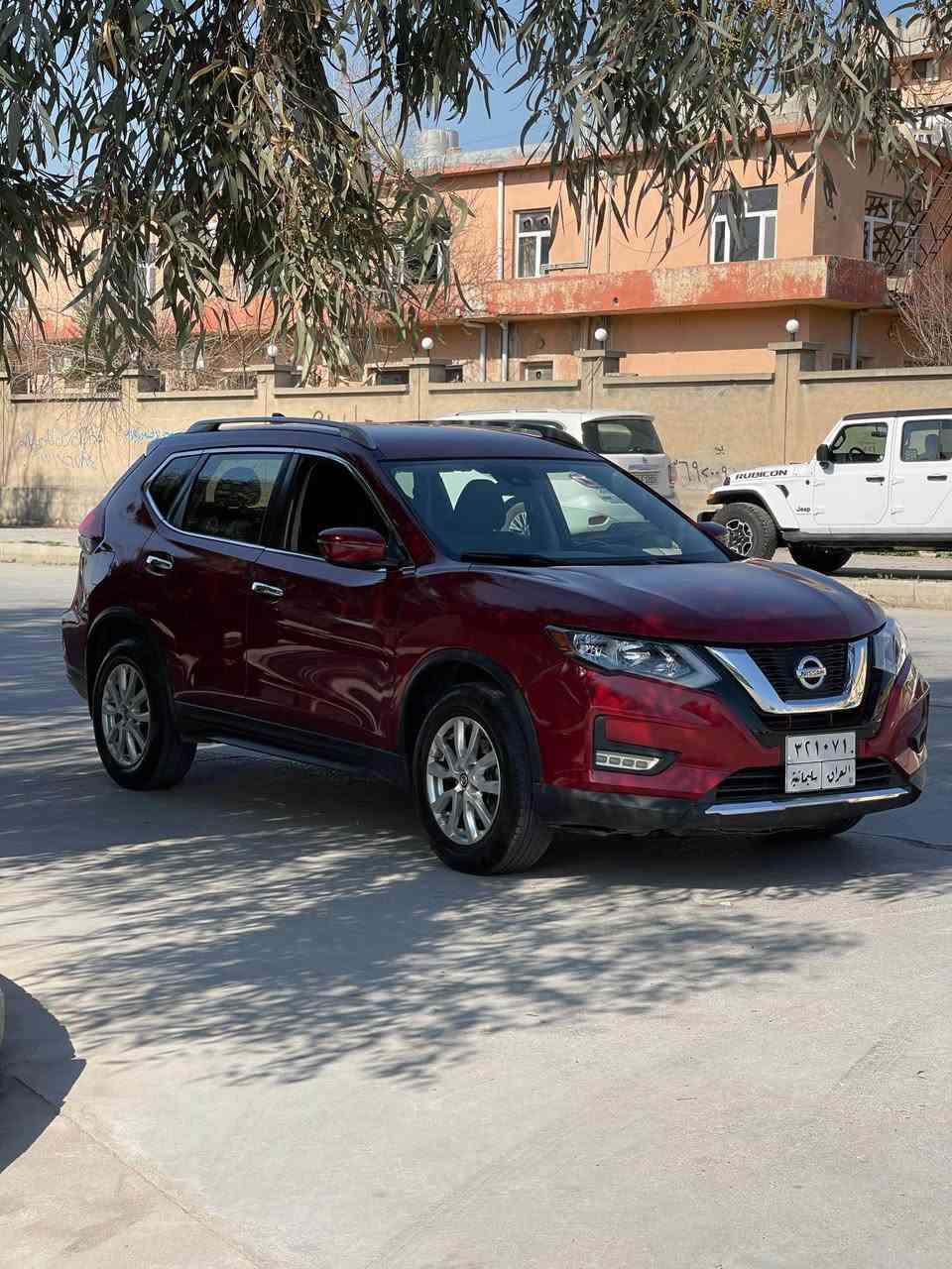 نيسان روگ ٢٠١٩ sv awd
چه مه لخ بونيت بوياخه 
کوشن هیتە ر 
سندوق جە گ
سندوق شه ق 
دە بل ئە کسل
تایە ی تازە یە

تە نها ٦٧ هە زار ڕۆشتوە
ئيرياگ به س سوكان گوراوه به شه ريكه
مه كينه ٢.٥ 
ساردي نيه 
سه نه وي تازه يه تا ٢٠٢٧
تايه ي تازه يه
*********** 
***********
سليماني السليمانية, العراق
