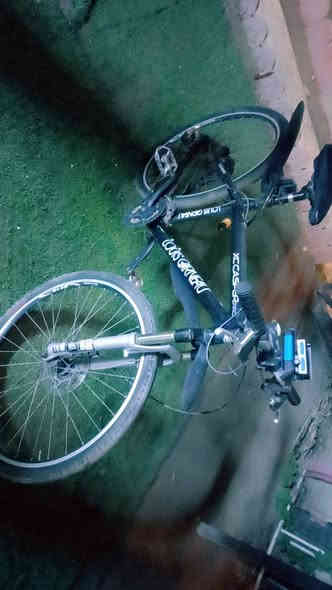 السلام عليكم 
للبيع بايسكل ياباني نوع لويس كارنيو اخو الجديد تايرات جديدة حجم 26 
8سرع 
ماخذة ب٣٠٠ الف رايدة ب ٢٥٠ وبي مجال مكانه بغداد الدورة الكفاءات 
***********
