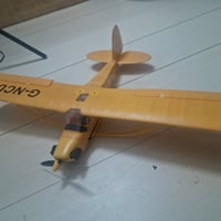 مستعمل • نضافة ٩٠٪ • قاعدة تاير مكسور