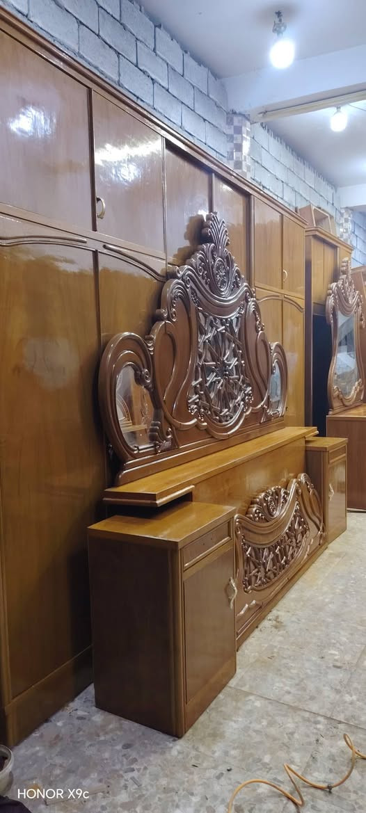 السلام عليكم #غرفه كامله ام 6️⃣ بيبان طابقين درجه اولى غرفه جائزه وكامله كلها خمسه مليم الغرفه نظيفه وجاهزه وكامله اي نقص ما بيها #السعر 1250 شامل الشد والتوصيل مجاني داخل النجف *********** واتساب موجود مكاني #نجف ناحيه الرضويه قرب الجسر مال الرضويه وشراي اتصل
