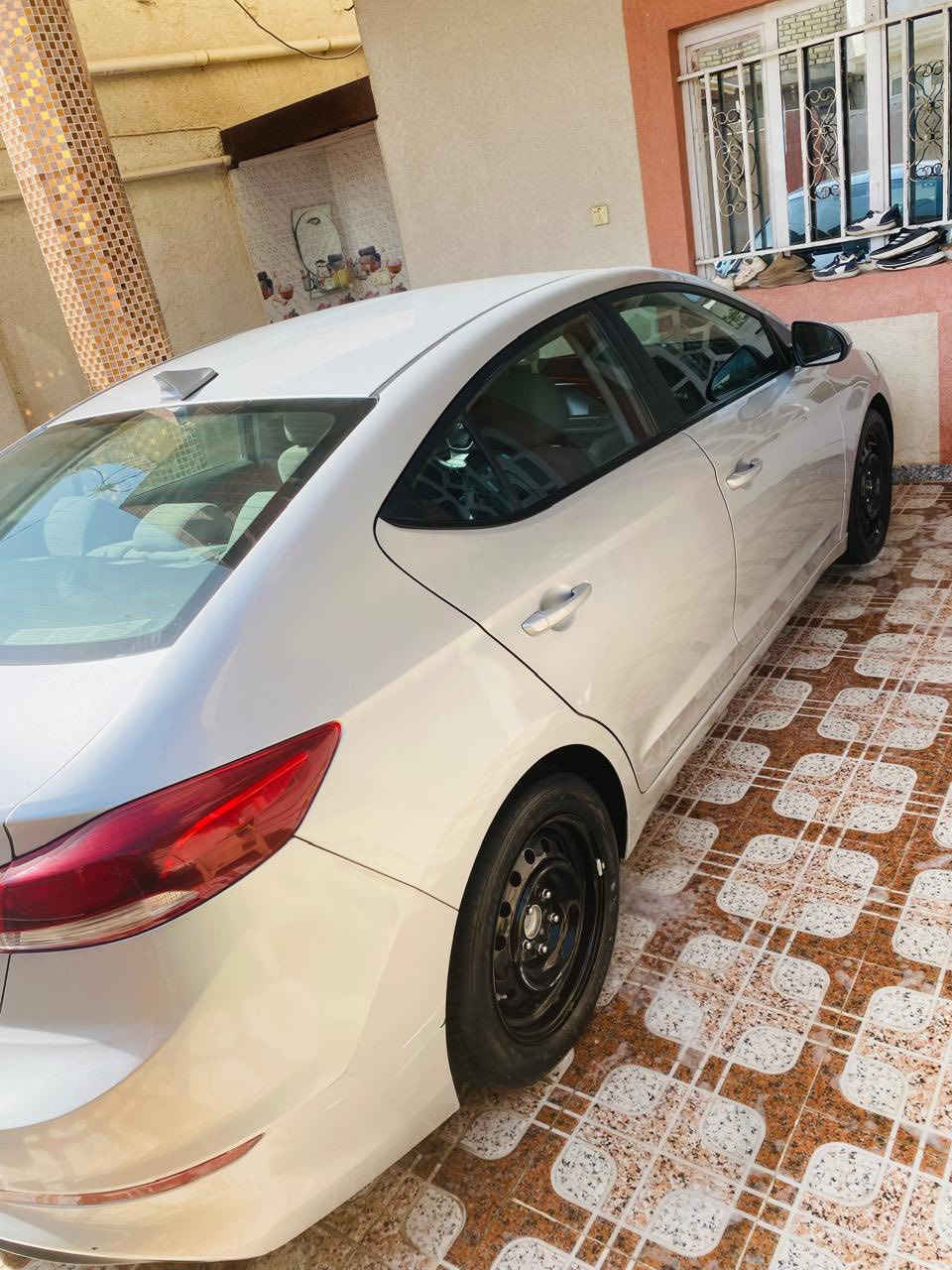 النترا 2018 أمريكي مكينة 2000 مكفوله من الصبغ بيها بارد بالبنيد السعر 128 رقم بصره إنكليزي  ***********
