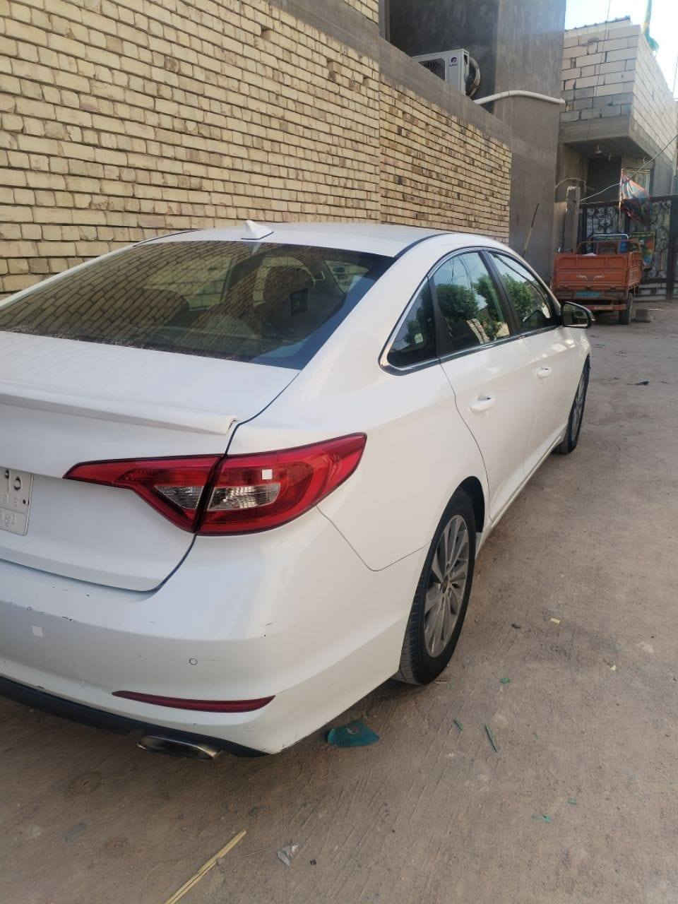 السلام عليكم
هونداي سوناتا موديل 2015
 امريكي  مكينه اربعه سلندر 2400
تخم تاير جديد صدر حداديه جديد 
رقم دوالي ذي قار
السيارة ضربتها جاملغ وبنيد بدون دواخل
السعر 117  وبيها مجال مستعجل ع بيع المكان البصره 
تفاصيل اكثر اتصل ع ***********
مكلف بل نشر
