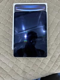 اخوان عندي ايباد M2 مُديل2023 / نضافة  90/100بي  السعر 635وبي مجال قلي...