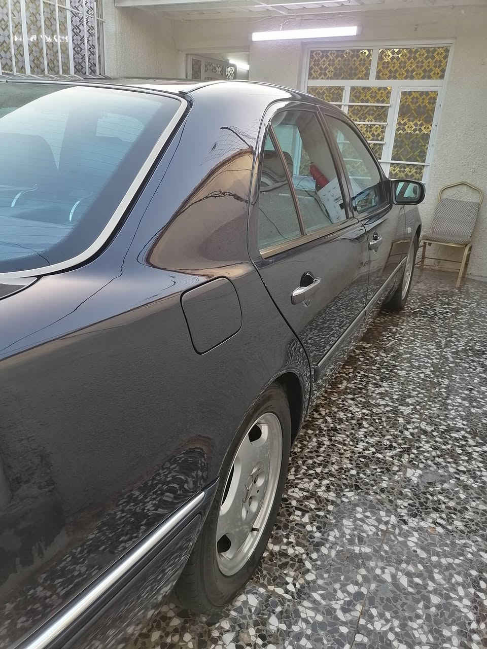 مرخصة الادمن المحترم... للبيع ام عيون موديل 1998 وارد ياباني بسمي رقم دولي... السعر 145 وبيها مجال المكان بغداد... ***********
