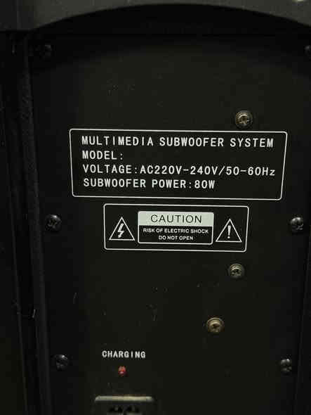 السلام عليكم للبيع
ديجي سبيكر 80 واط الوجبة الاولى ابو الشمعات ومايك يشتغل بطارية وكهرباء
شادله نظام بلوتوث ويشتغل اواكس
السعر 150 الف
عنواني بغداد / سبع ابكار 
للتواصل ***********
