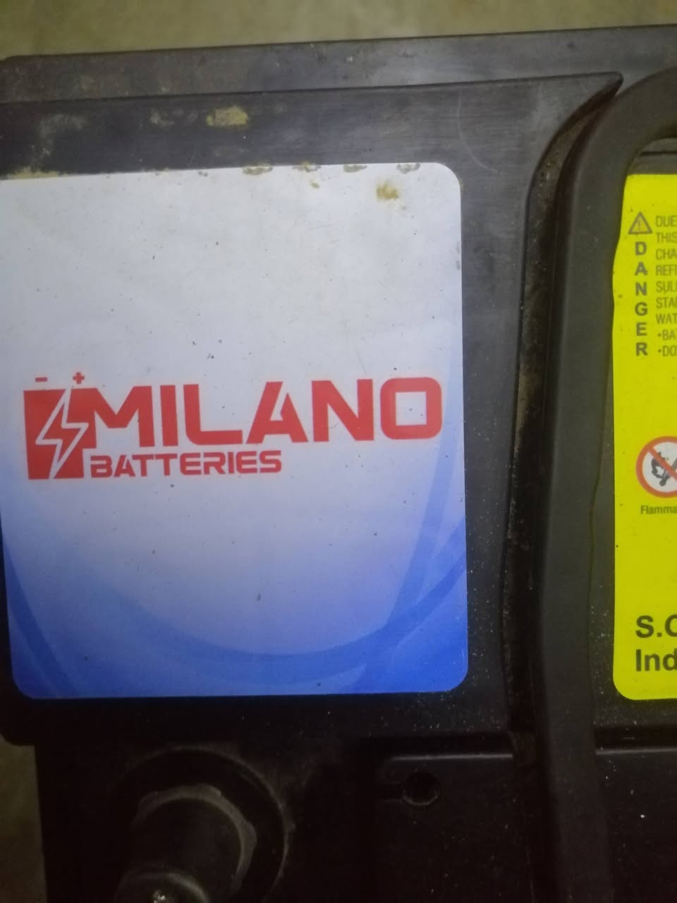 باتري نظيف كلش ما بيه اي عيب مستعمل يوم واحد بس ما يرهم ع سيارتي وأريد ابيعه للاستفسار الاتصال على ***********
***********
