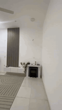 بيت زراعي بالاسديناويه السايدين مقابل مدرسة بغداد بكاع ال عبود 200متر طابقين مشمول الطابق الاول حمام خارجي استقبال مطبخ حار وبارد صاله غرفتين منور حمام داخلي مدخل البيت بناء درجه اولى الطابق الثاني غرفتين كبار وصاله وصحيات علمآ الصحيات فقط عوزهن سيراميك سعره 135وبي مجال بسيط ***********
