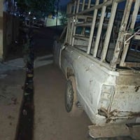 بيكم موديل 80 رقم ديالى السياره مكينه وگير وتخم تاير نضاف السنويه ساقط...