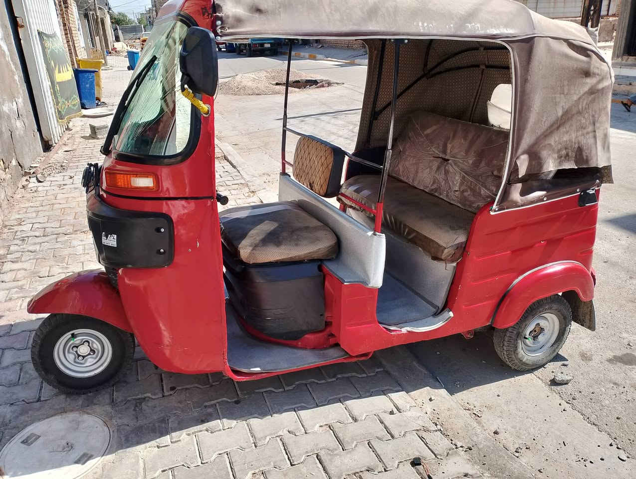 سلام عليكم تكتك موديل 18 للبيع بيها ضربه بل لغد وضربه بل صفحه اوراقها كامله وسعر 3500 بيها مجال وهاذه رقم *********** مكاني بغداد الحسينيه مال الرشديه
