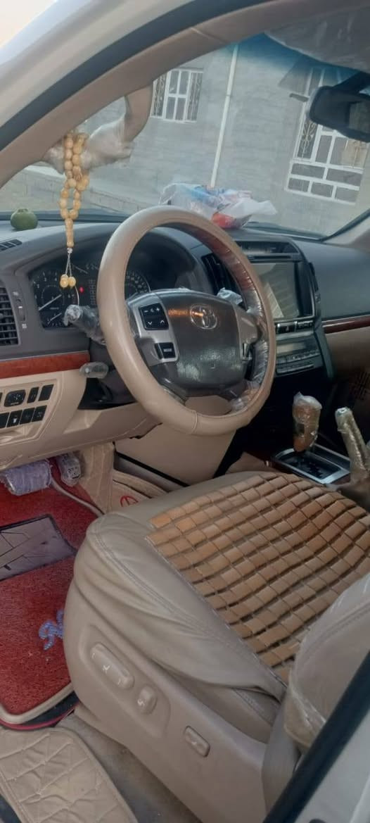 السلام عليكم
للبيع بريم مكفوله 
موديل 2015
مكلف بالنشر 
للاستفسار
***********
