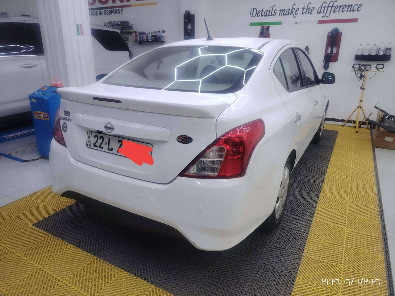 السلام عليكم ورحمة الله وبركاته
سيارة للبيع نيسان سني هندي 
سيارة موديل....... 23
السيارة كلش نظيفة جدا اخت الكلين 
سيارة تبريد تدفئة قفل مركزي 
سيارة كلش جديدة 
بيها رصعتين فوق باب السايق بالتكمة 
ورصعة باب السكن وشخط بسيط 
سعر 128 بيها مجال شي بسيط 
للاستفسار اتصل 
***********
