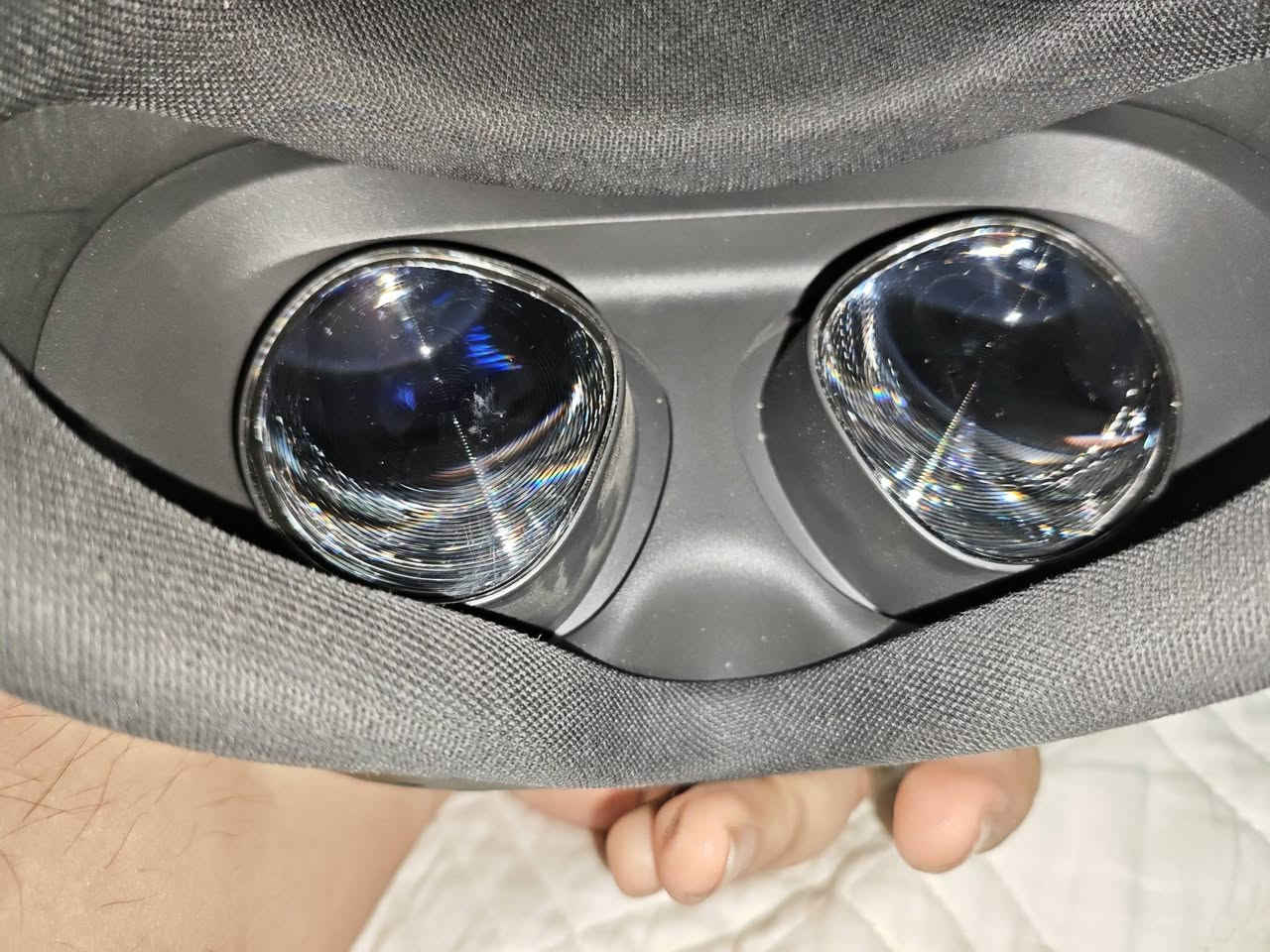 السلام عليكم
Quest 3s مستخدمه للبيع 
نظافه كامله ٩٩/١٠٠ غراض العلبه الملصقات غيرها كلشي موجود الجوستكات نظاف أعلى مساحه ١٢٨ + ستراب اضافي راحه أكثر وبنفس الوقت بطاريه بور بانك + عدسات حمايه + كفر اسود حمايه جوستكات ونضارة 
السعر المطلوب ٣٧٥ الف
 الخاص مالتي مفتوح توصيل موجود 🙏🏻🤍


**إذا كنت صاحب هذا الإعلان وتريد حذفه لأي سبب، رجاءا أرسل رسالة إلى الدعم الفني**