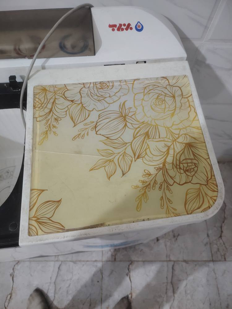 السلام عليكم غساله شغاله ونضيفه فقط الباب مكسوره مال الحوض كله شغاله مابيه كل خلل *********** النجف, العراق
